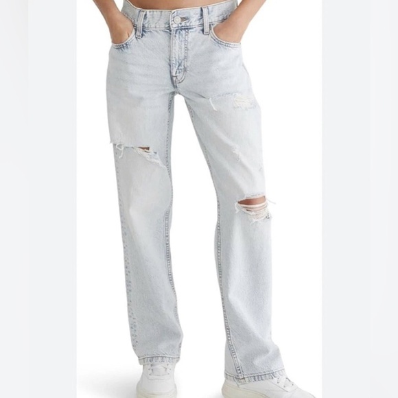 H&M Denim - Stylish Light Blue Distressed Women Jeans 2